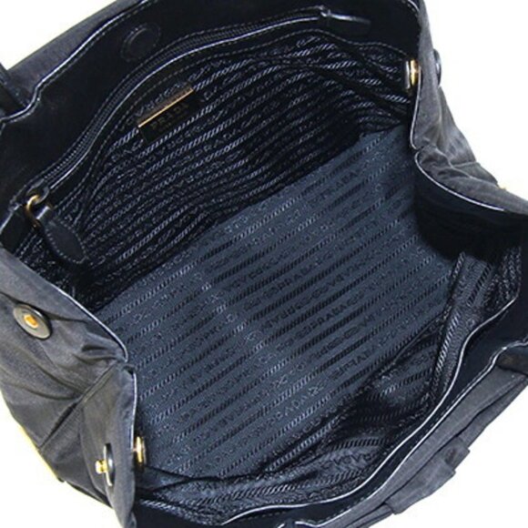 PRADA Black Leather Shoulder Bag - Picture 3 of 10